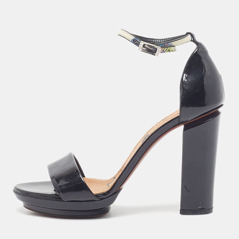 Lanvin Size 39 Black Patent Leather Ankle Strap Sandals